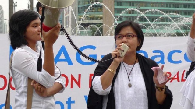 Orasi oleh ibu Dewi Juniarti perwakilan dari IWAG-Peace